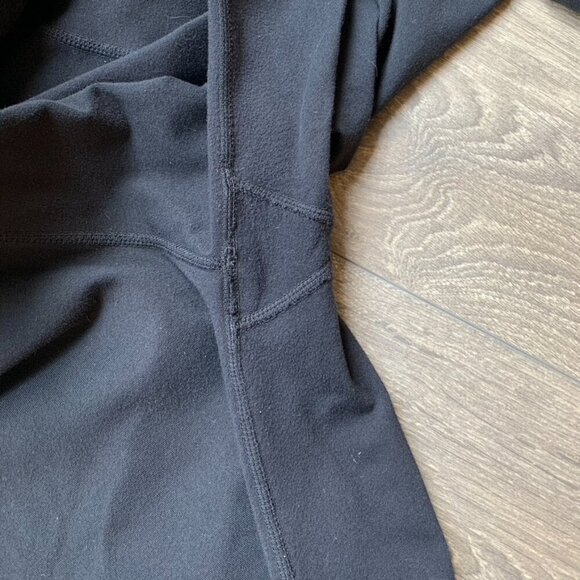 Aritzia TNA Atmosphere 7/8 Leggings Spandex mid rise Skinny leg ankle Black XS - Picture 13 of 16